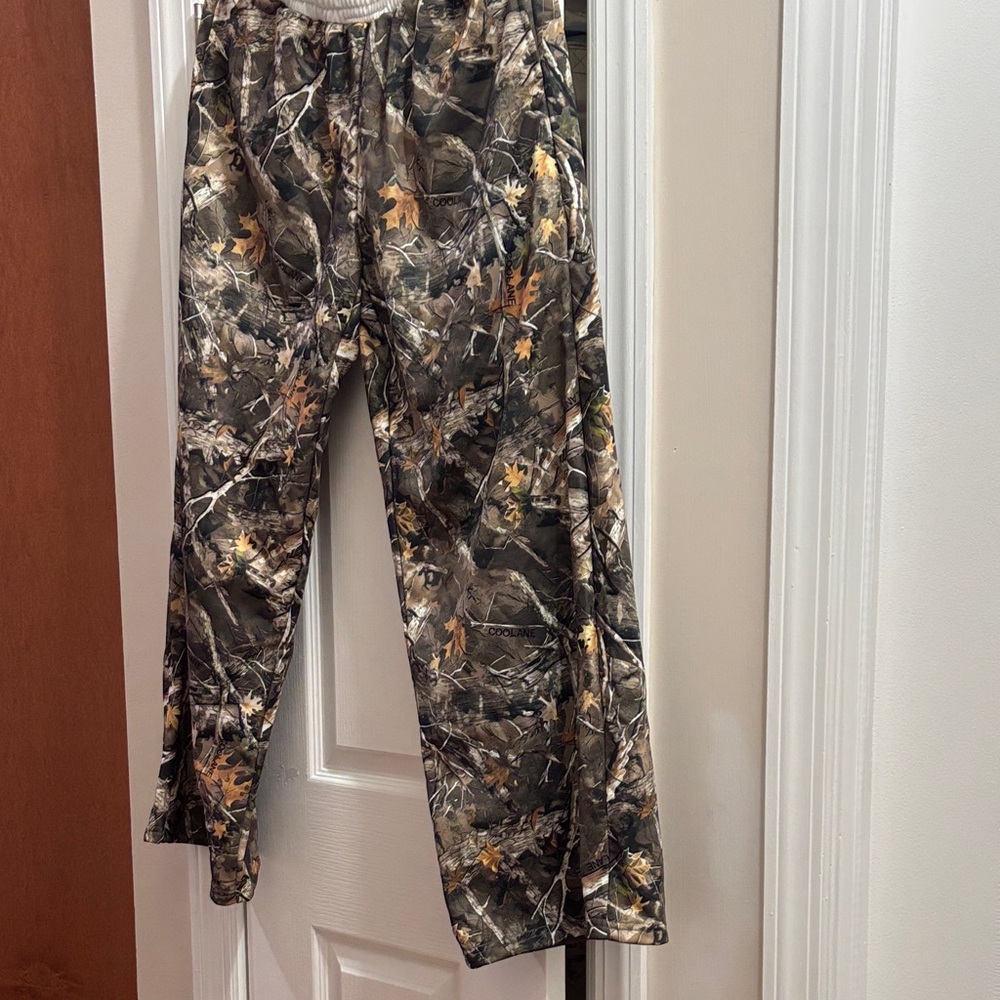 COOLA Men's Camouflage Cargo Pants